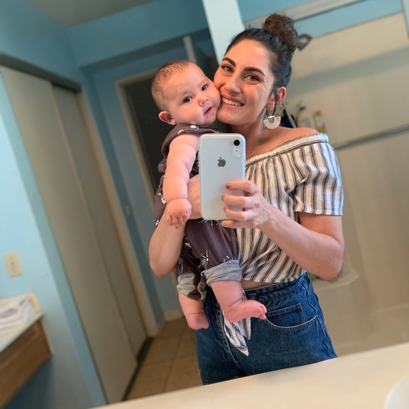 Meet your Posher, Andrea - Picture 1 of 1